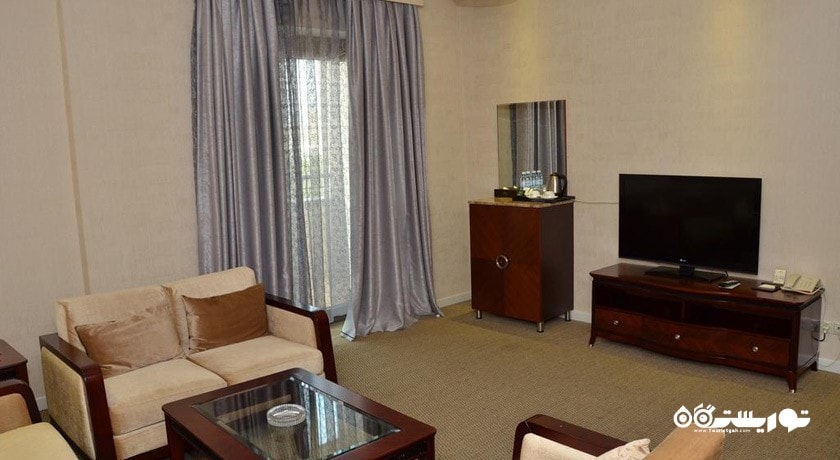 محوطه نشیمن سوئیت سینیور