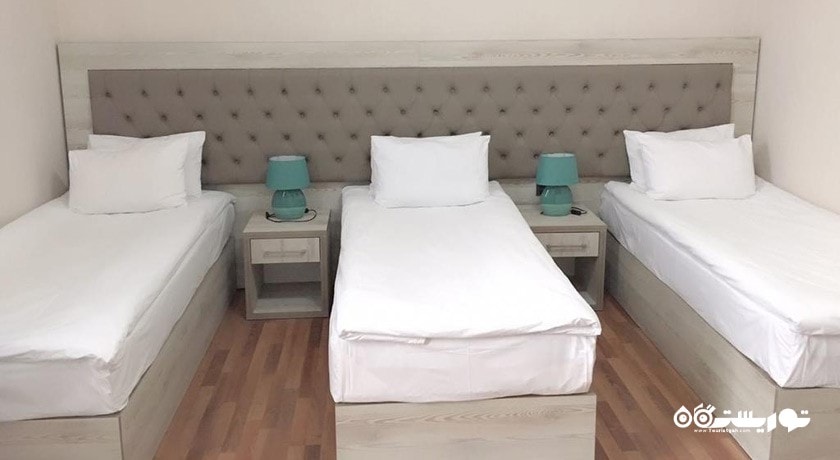 نمای تخت های اتاق استاندارد تریپل