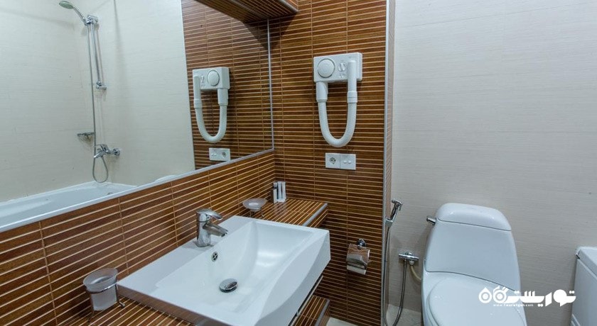 حمام و سرویس بهداشتی اتاق ها