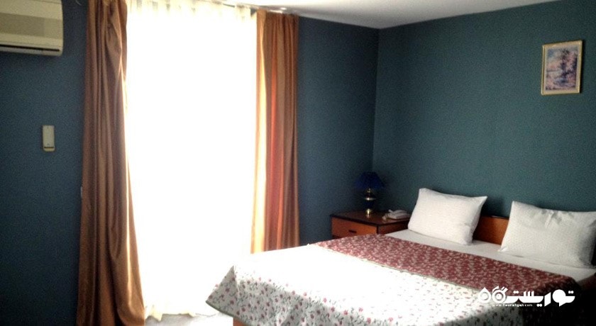 نمای تخت بزرگ سوئیت جونیور