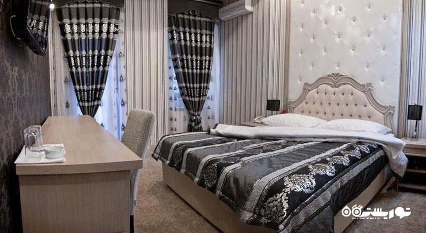 نمای تخت بزرگ سوئیت جونیور