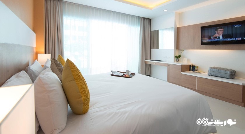 نمای تخت بزرگ اتاق دلوکس