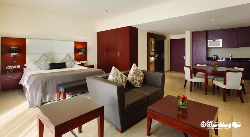 نمای تخت بزرگ استودیو دلوکس