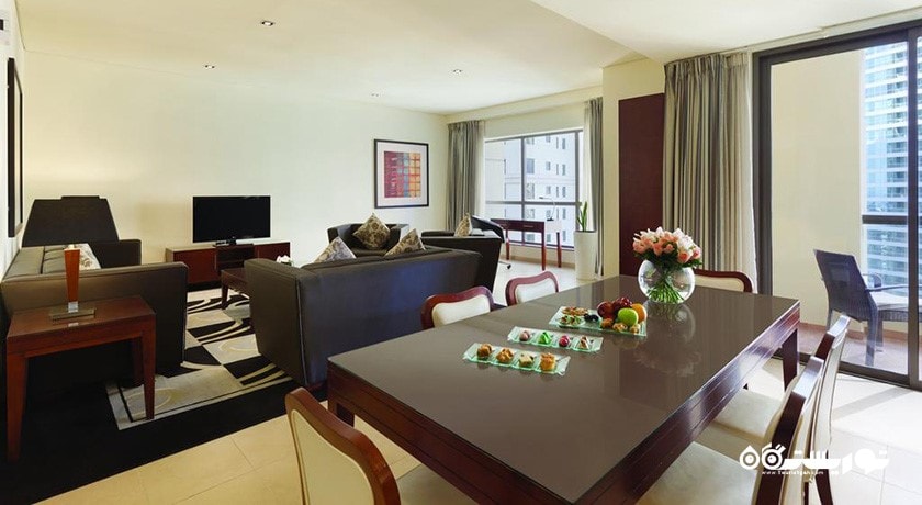 میز غذاخوری آپارتمان دوخوابه