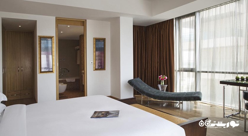 نمای تخت بزرگ سوئیت پرمیوم