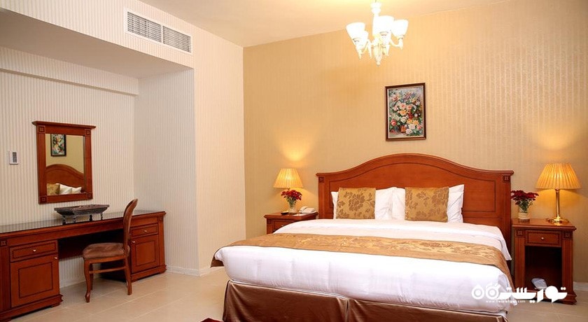 نمای تخت بزرگ آپارتمان دوخوابه