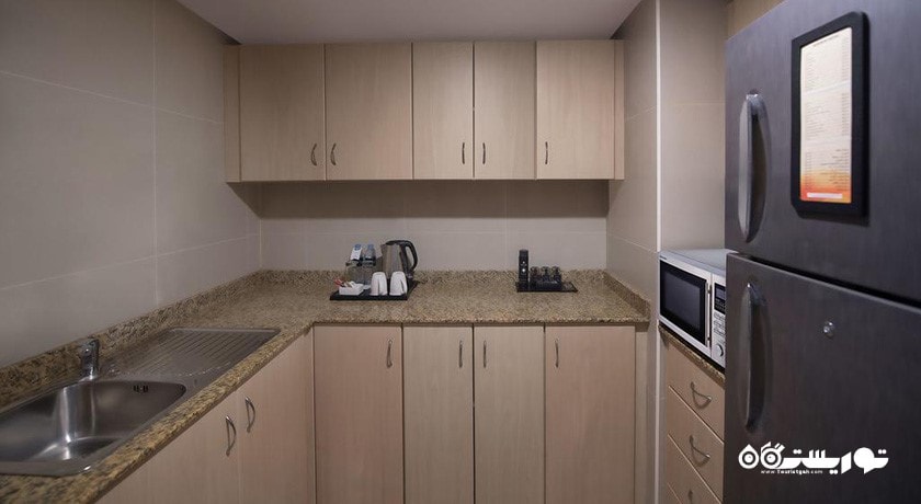 نمای آشپزخانه سوئیت پرمیوم