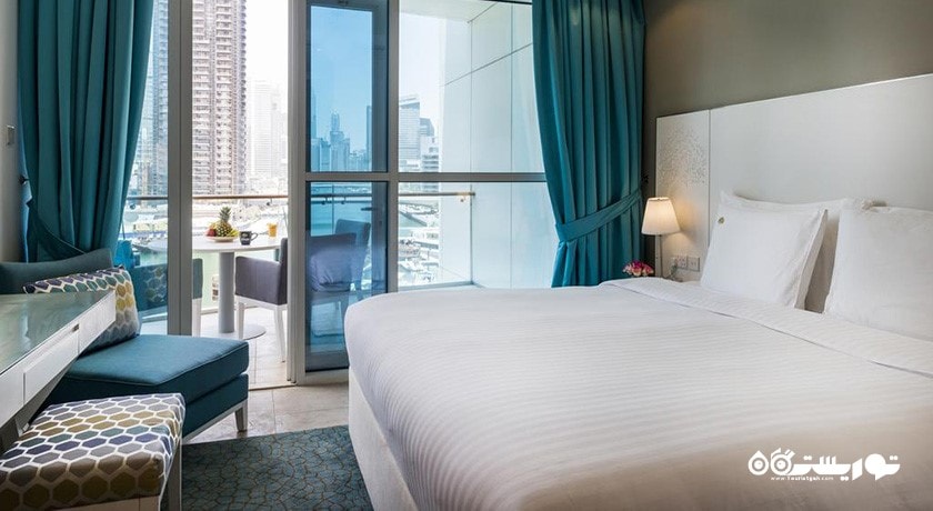 نمای تخت بزرگ آپارتمان دوخوابه