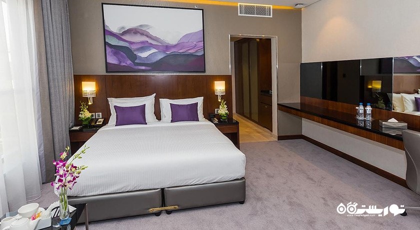 نمای تخت بزرگ اتاق پرمیر