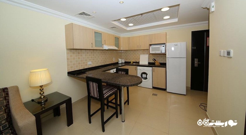 نمای آشپزخانه آپارتمان استودیو