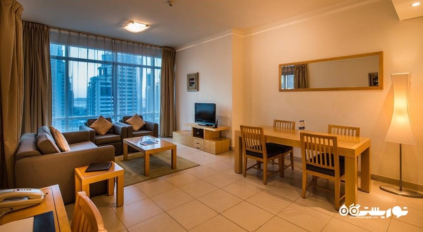 محوطه نشیمن آپارتمان دوخوابه دلوکس