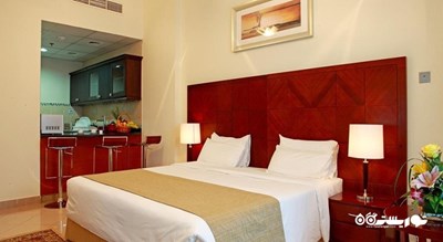 نمای تخت بزرگ اتاق استودیو