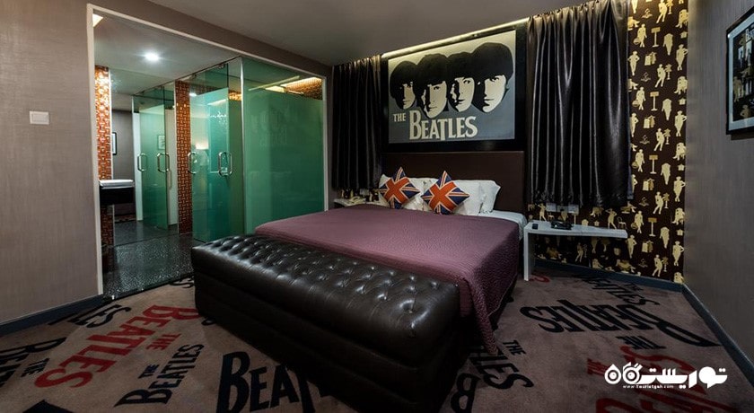 نمای تخت بزرگ اتاق تم