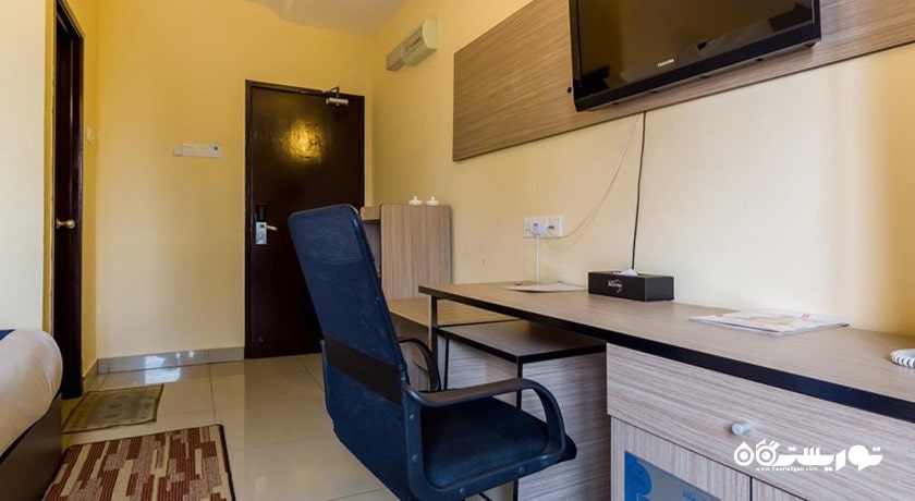 نمای میز تحریر اتاق کینگ