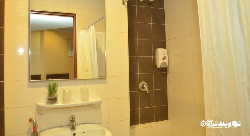 حمام و سرویس بهداشتی اتاق ها