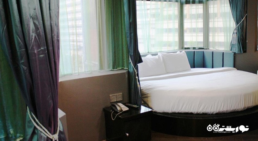 تخت بزرگ سوئیت هانی مون