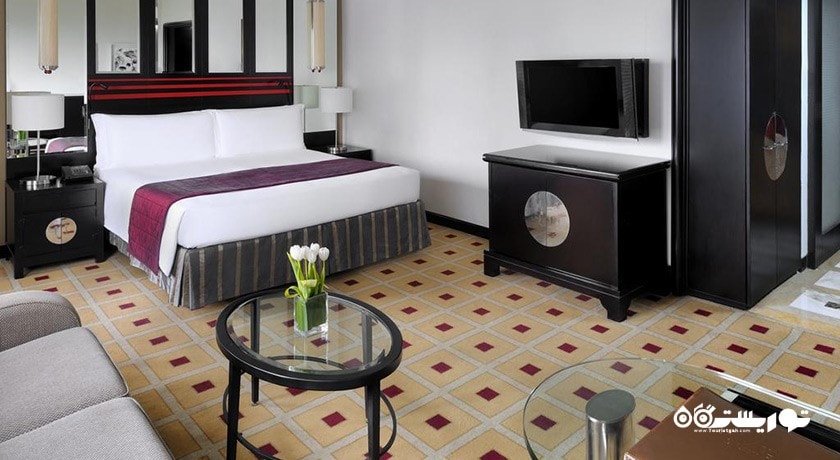 تخت بزرگ اتاق پرمیر کلاب