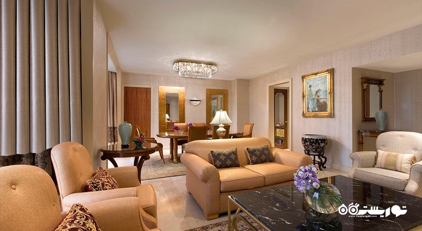 محوطه نشیمن سوئیت رویال