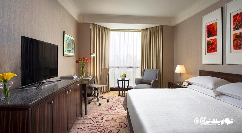 نمای تخت بزرگ اتاق کلاب