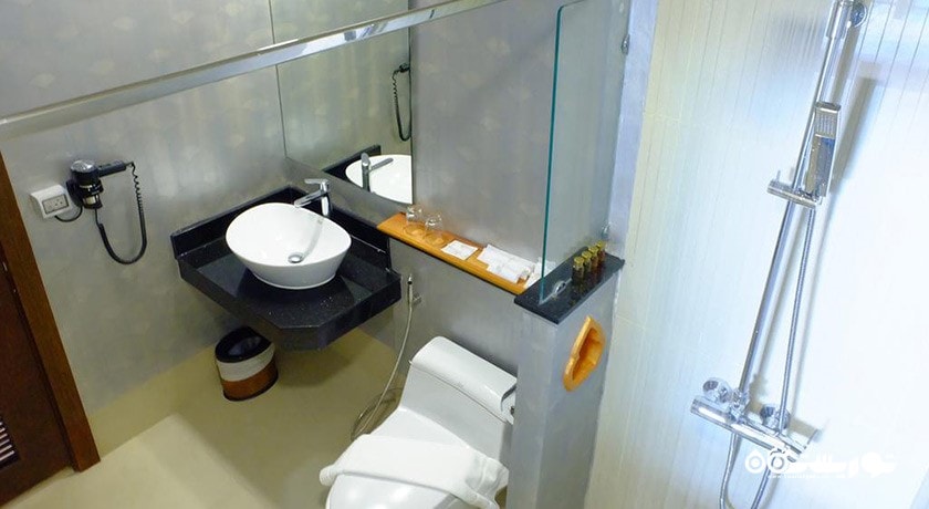 حمام و سرویس بهداشتی اتاق ها