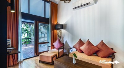 محوطه نشیمن سوئیت کنوپی با استخر