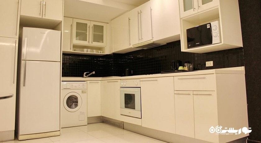 نمای آشپزخانه سوئیت دوخوابه