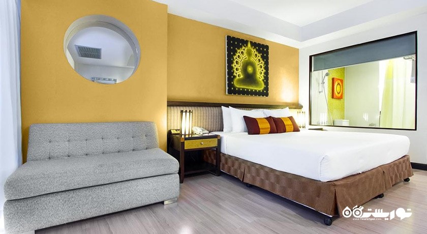 نمای تخت بزرگ اتاق اگزکیوتیو کلاب