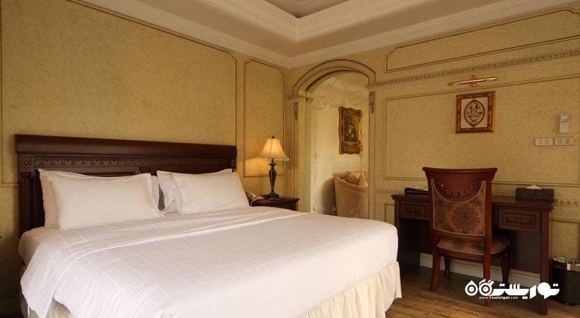 نمای تخت بزرگ سوئیت فور سیزنز
