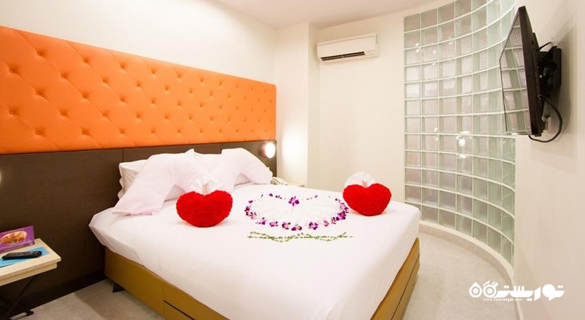 نمای تخت بزرگ سوئیت جونیور