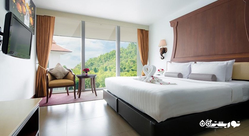 نمای تخت بزرگ سوئیت گرند