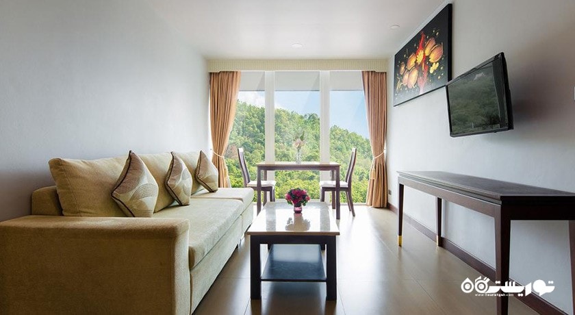 محوطه نشیمن سوئیت فمیلی