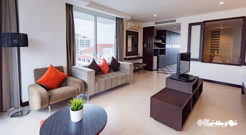 محوطه نشیمن اتاق دلوکس فمیلی