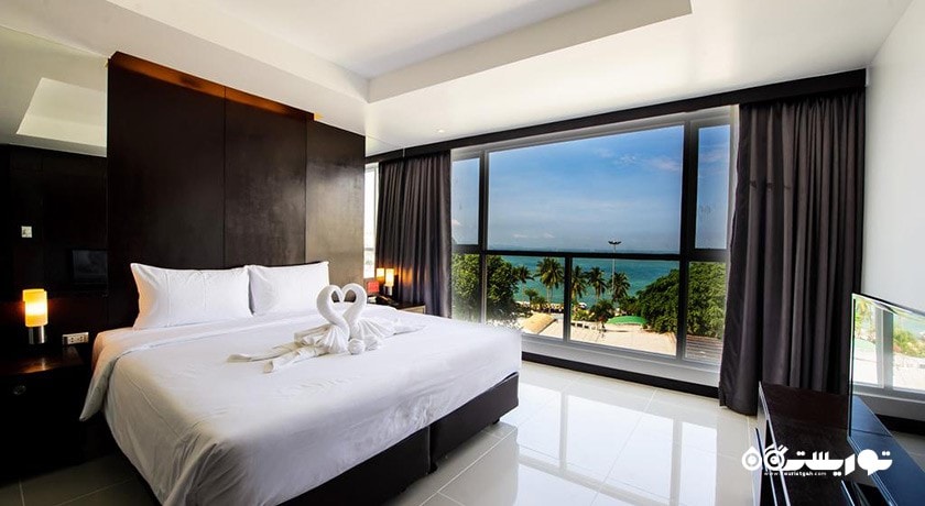 سوئیت کرنر با چشم انداز دریا