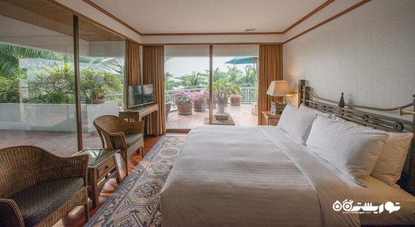 نمای تخت بزرگ سوئیت دوخوابه