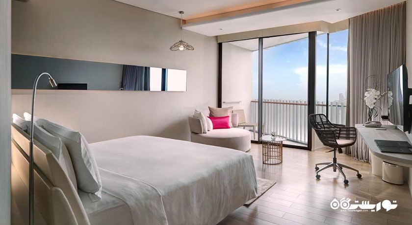 نمای تخت بزرگ اتاق اگزکیوتیو