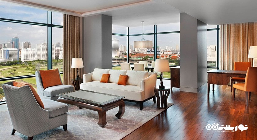 محوطه نشیمن سوئیت جان جیکوب استر