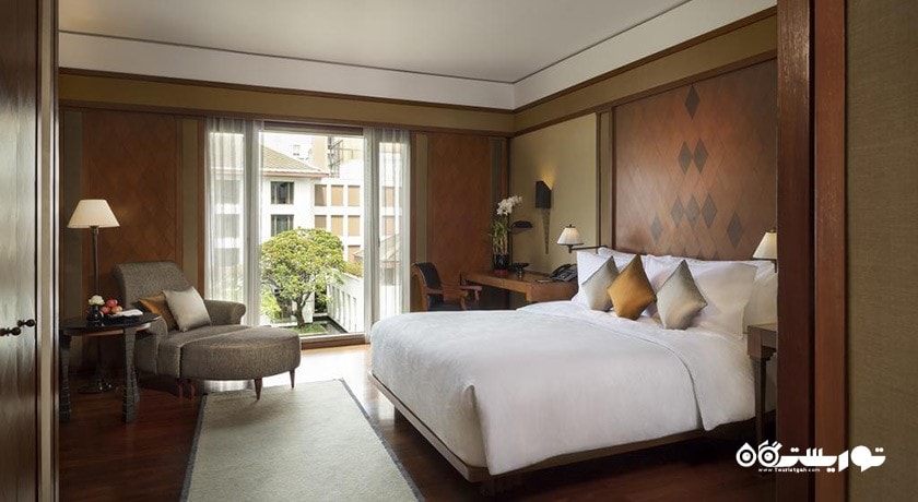 نمای تخت بزرگ اتاق دلوکس