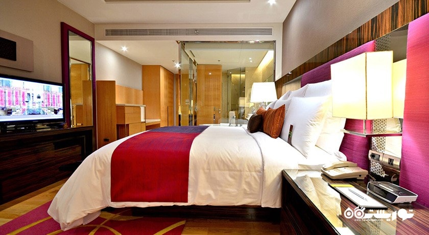 نمای تخت بزرگ اتاق اگزکیوتیو