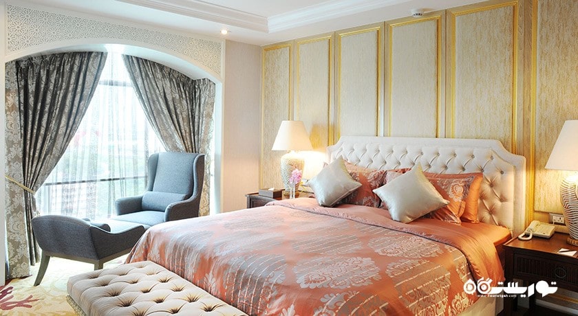 نمای تخت بزرگ سوئیت هتل