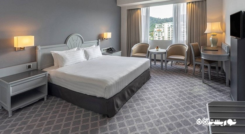 نمای تخت بزرگ اتاق دلوکس