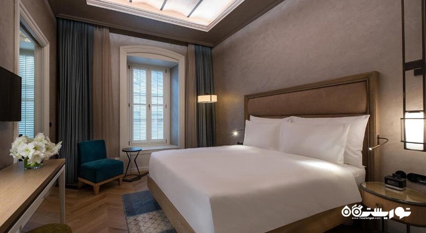 نمای تخت بزرگ اتاق سوپریور