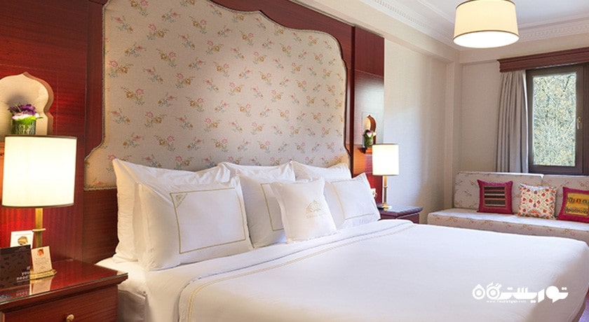 نمای تخت بزرگ اتاق سوپریور