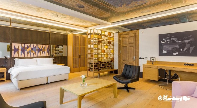 نمای تخت بزرگ سوئیت جونیور