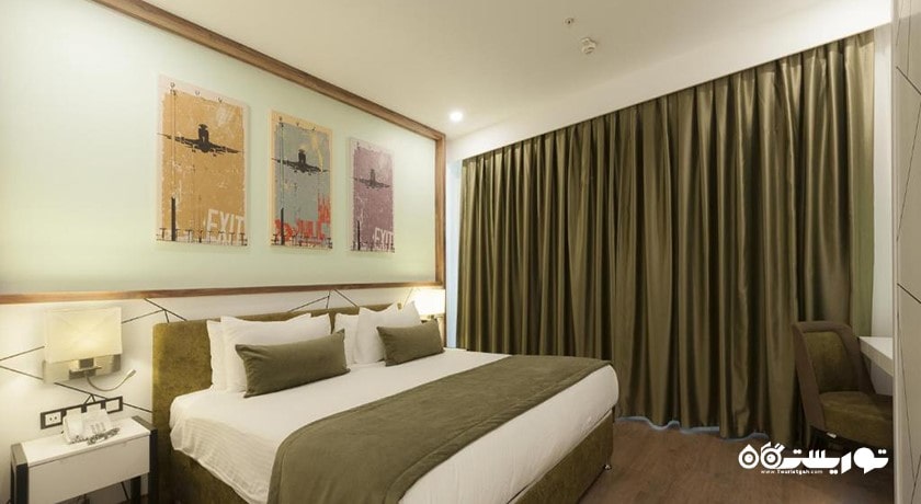 نمای تخت بزرگ سوئیت جونیور