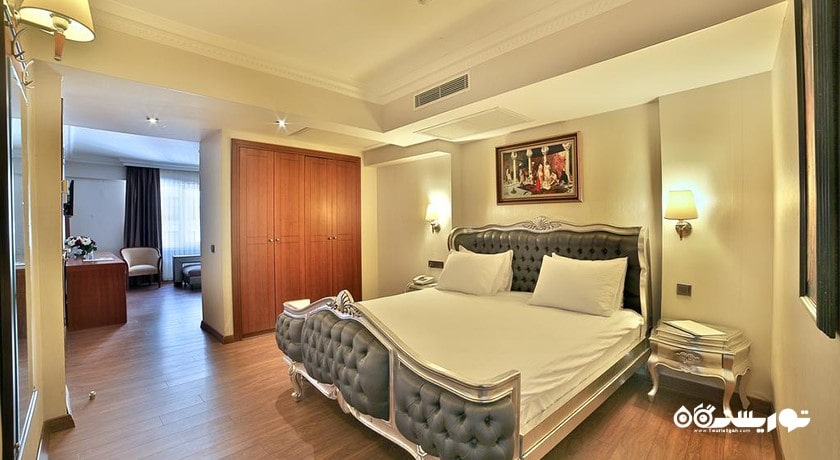 نمای تخت بزرگ سوئیت هتل