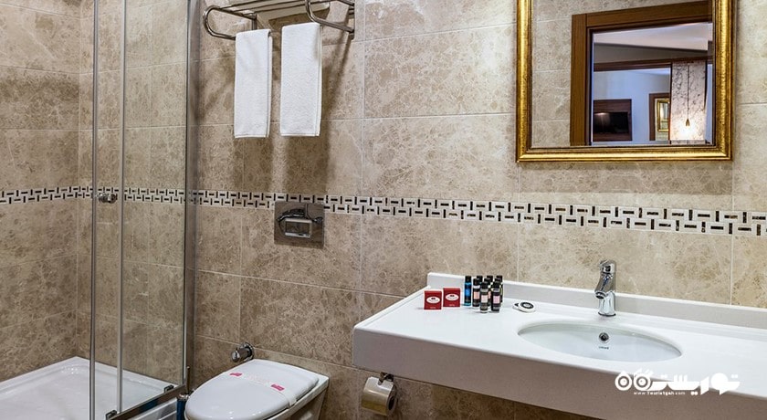 حمام و سرویس بهداشتی اتاق ها