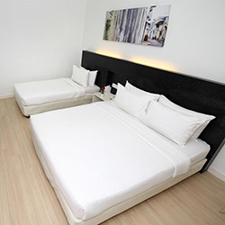 اتاق فمیلی (خانوادگی)