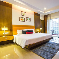 اتاق فمیلی (خانوادگی)