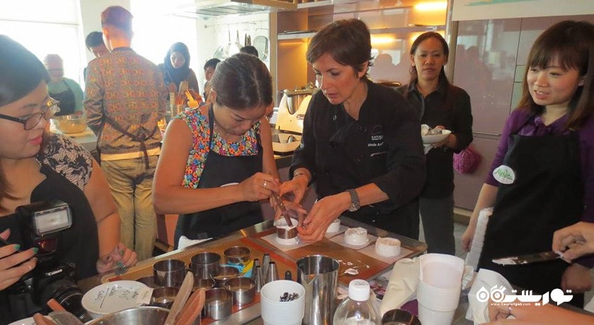 سرگرمی کلاس های آشپزی در کوالالامپور شهر مالزی کشور کوالالامپور