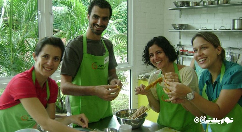 سرگرمی کلاس های آشپزی در کوالالامپور شهر مالزی کشور کوالالامپور